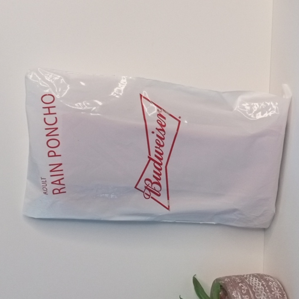 ⚡4/$15  Budweiser rain plastic poncho